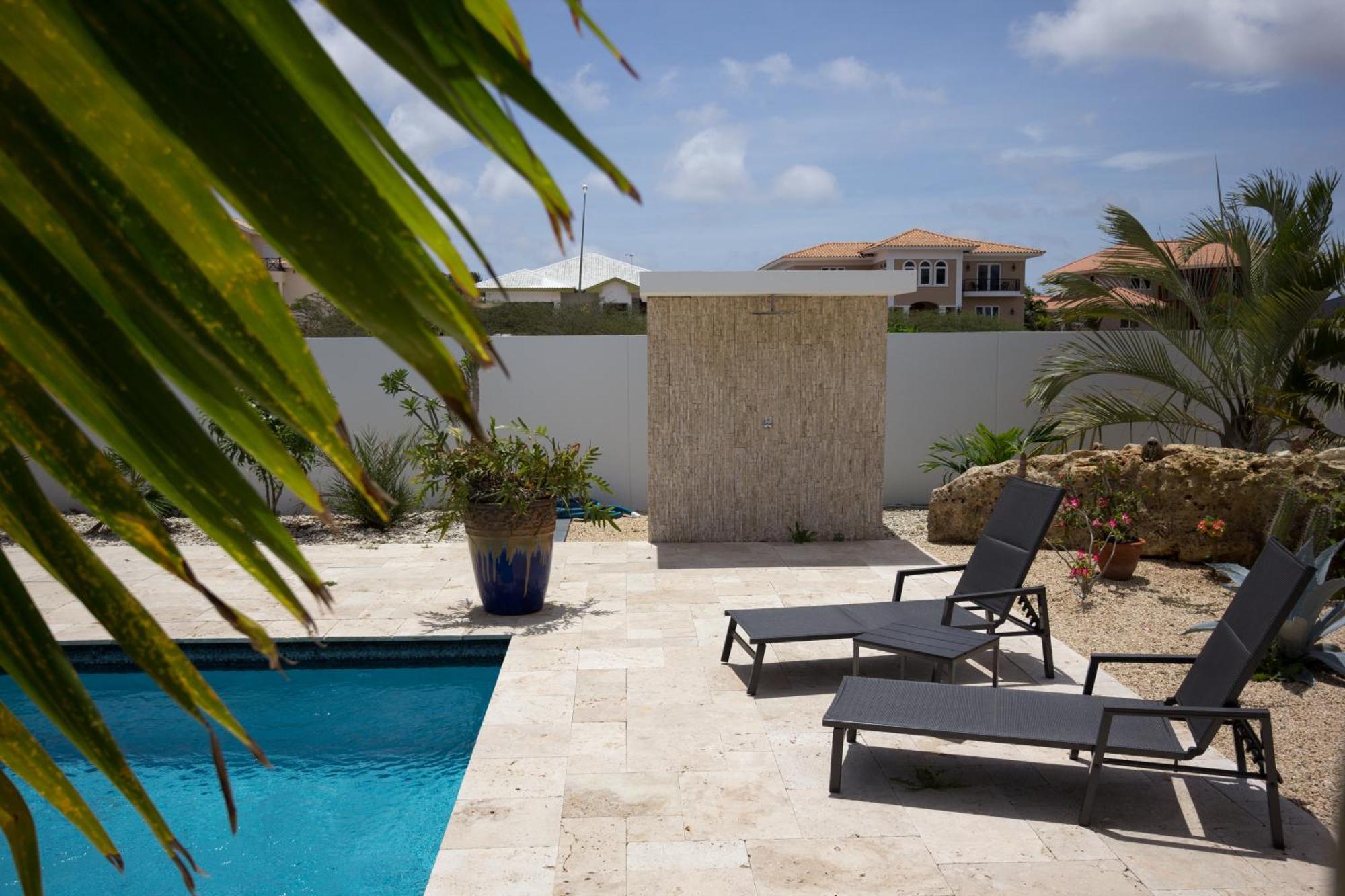 Goudhaen Luxury Private Apartments Jan Thiel Beach Dış mekan fotoğraf