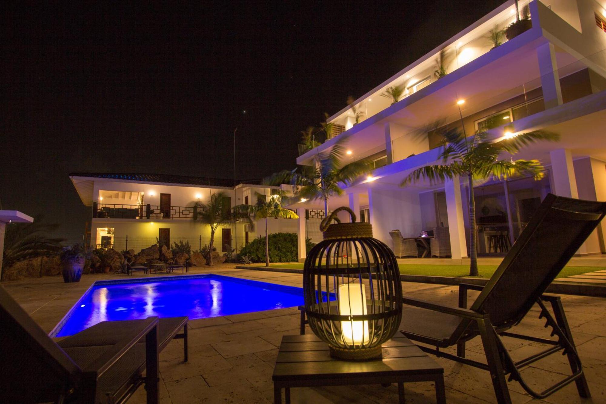 Goudhaen Luxury Private Apartments Jan Thiel Beach Dış mekan fotoğraf