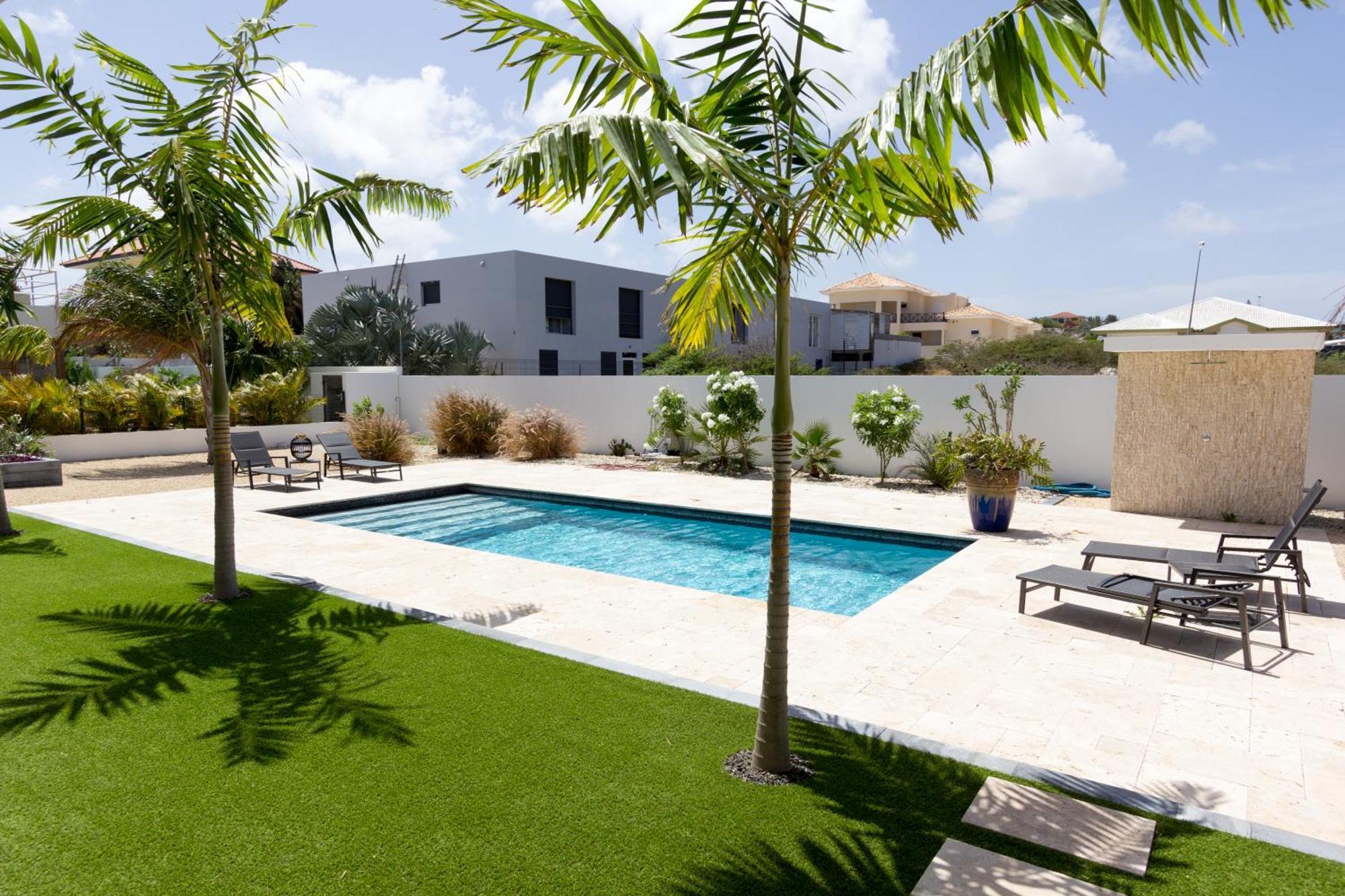 Goudhaen Luxury Private Apartments Jan Thiel Beach Dış mekan fotoğraf