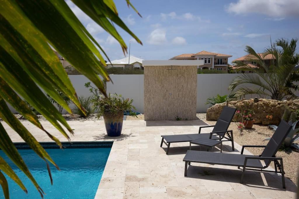Goudhaen Luxury Private Apartments Jan Thiel Beach Dış mekan fotoğraf