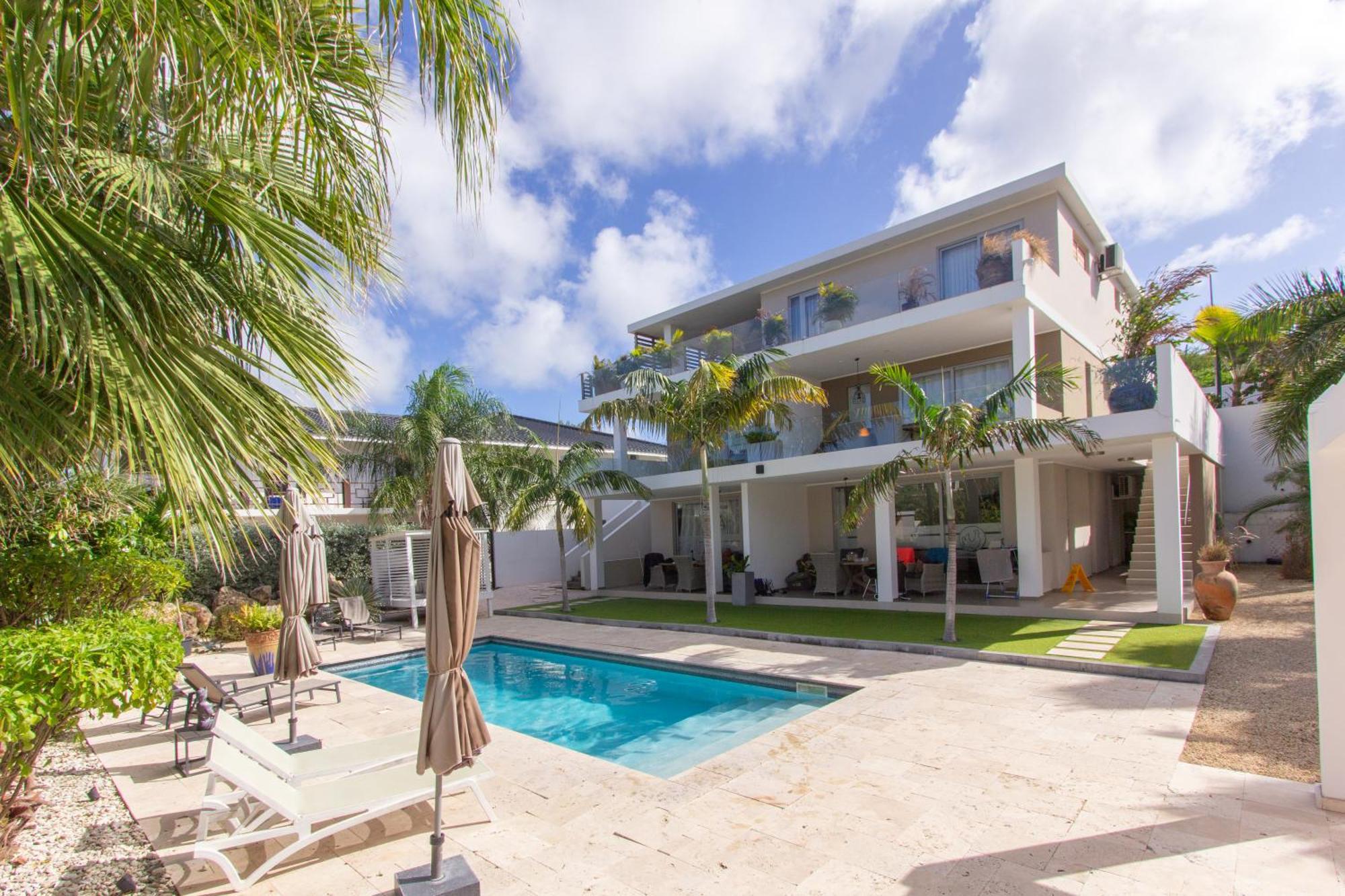 Goudhaen Luxury Private Apartments Jan Thiel Beach Dış mekan fotoğraf