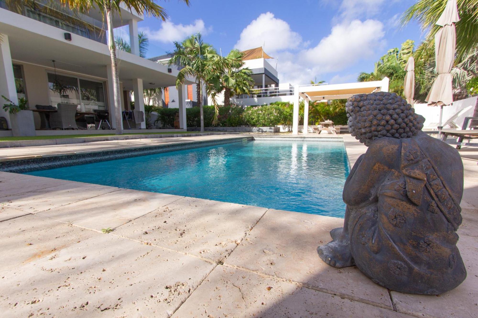 Goudhaen Luxury Private Apartments Jan Thiel Beach Dış mekan fotoğraf