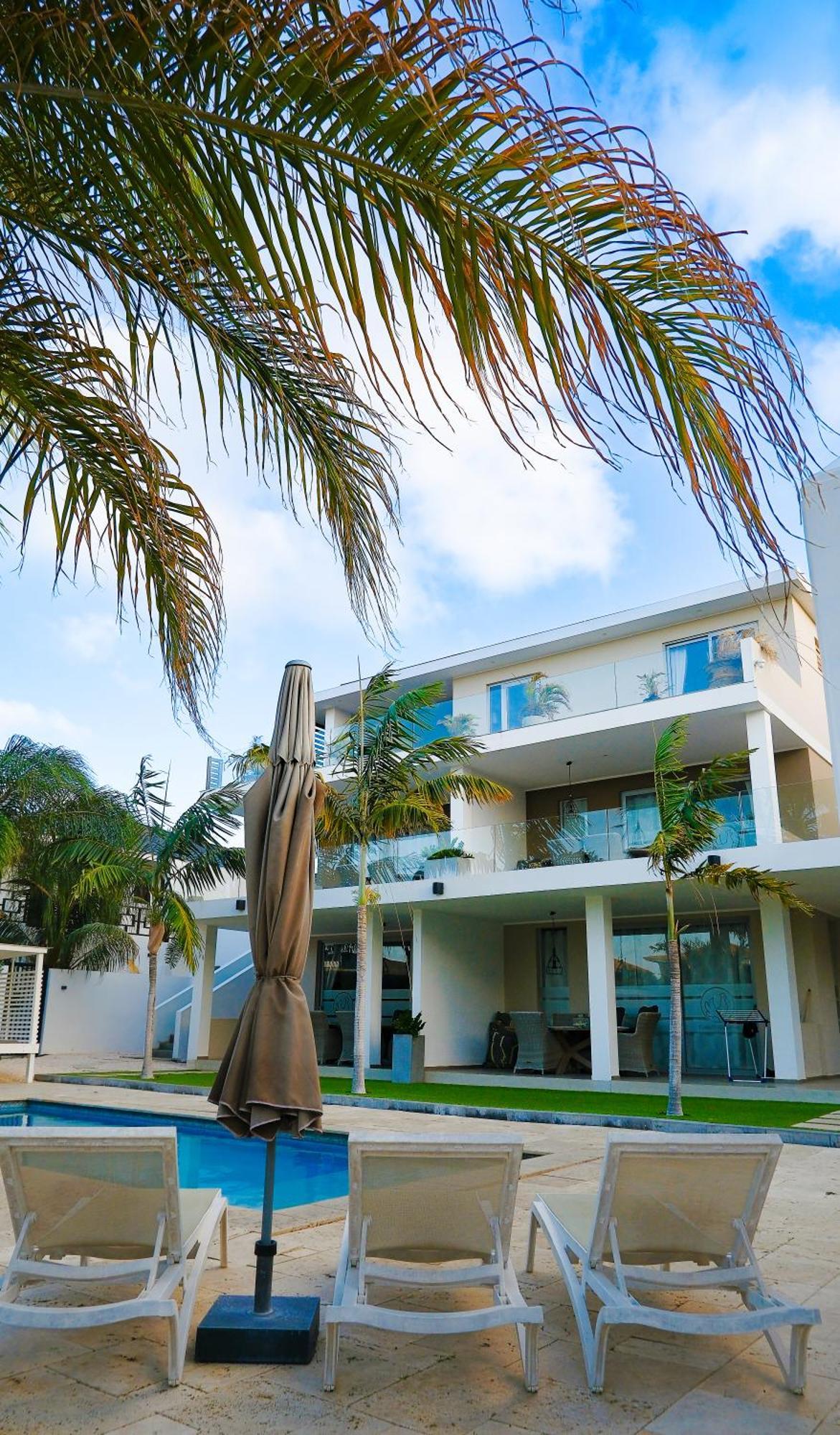 Goudhaen Luxury Private Apartments Jan Thiel Beach Dış mekan fotoğraf